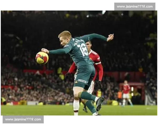 从规则到博弈进攻犯规如何改变比赛走向与胜负格局裁判判罚与球队策略